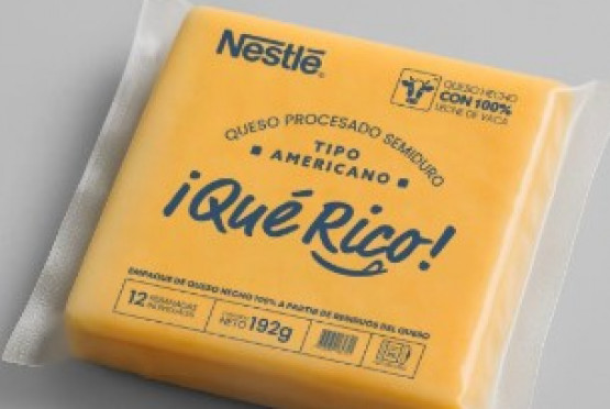 Nestlé lanzó un queso envasado en su propio residuo