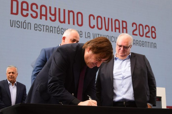 El CONICET, la Corporación Vitivinícola Argentina y la Sociedad Rural Argentina firman convenio I+D